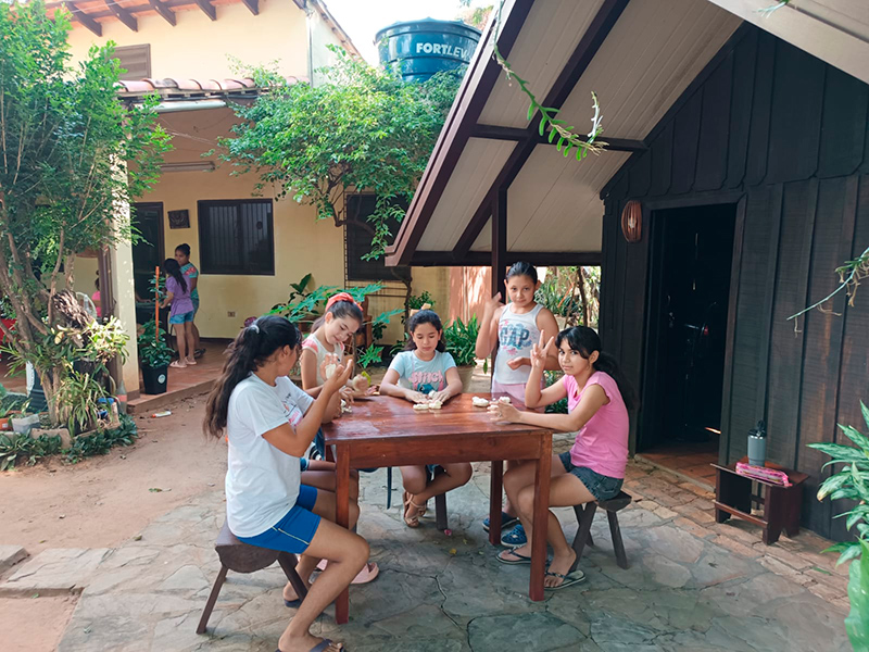 taller-de-arte-800x600-paraguay